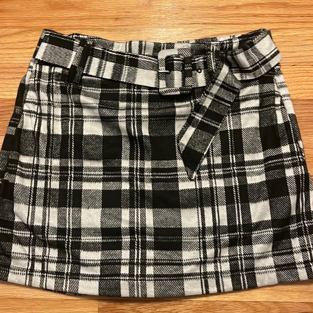 Plaid belted mini skirt
